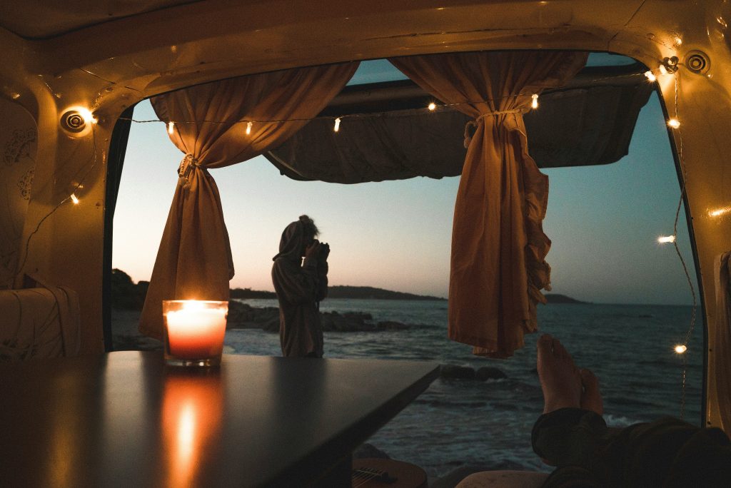 Pros and Cons of Living in an RV