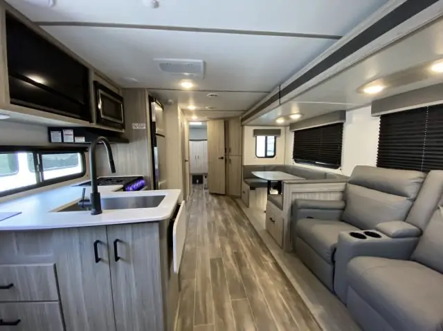 Where to Find RV Replacement Cabinets
