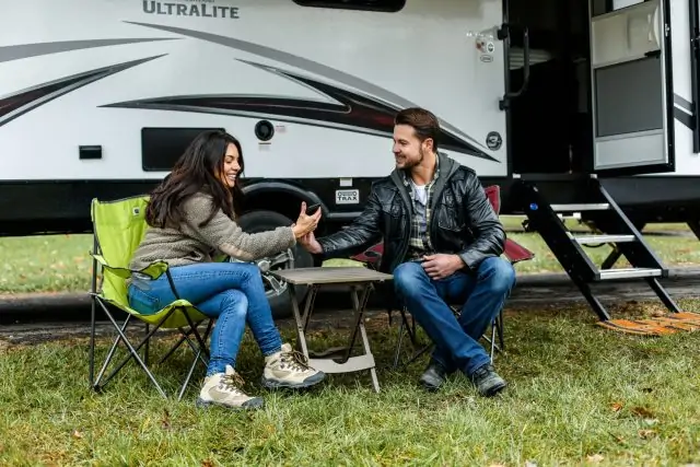 RV Versus Motorhome: Key Differences, Pros, and Cons Explained